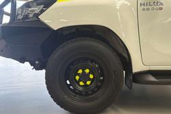 2025 Toyota Hilux SR