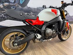 2025 Yamaha XSR900 (MTM890A) WHITE