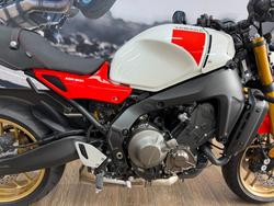 2025 Yamaha XSR900 (MTM890A) WHITE