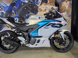 2025 Yamaha YZF-R3 WHITE
