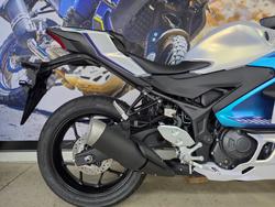 2025 Yamaha YZF-R3 WHITE