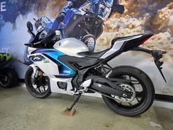 2025 Yamaha YZF-R3 WHITE