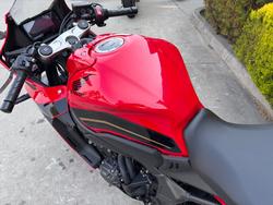 2023 Honda CBR650R Red