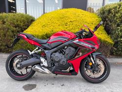 2023 Honda CBR650R Red