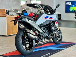 2025 BMW Motorrad R 1300 RS Performance R 1300 White