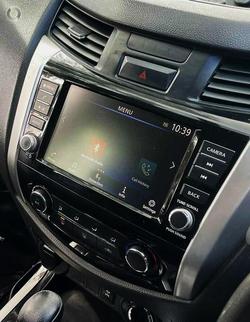 2021 Nissan Navara SL