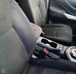 2021 Nissan Navara SL