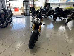 2025 Triumph Speed 400 Speed Four Black