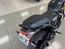2025 Triumph Speed 400 Speed Four Black