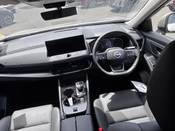 2026 Nissan X-TRAIL ST-L T33 Champagne Silver