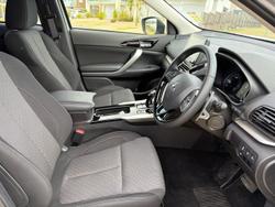 2024 Mitsubishi Eclipse Cross PHEV ES