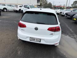 2016 VOLKSWAGEN GOLF 110 TSI HIGHLINE