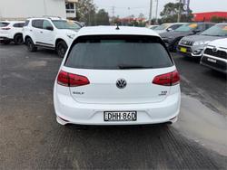 2016 VOLKSWAGEN GOLF 110 TSI HIGHLINE