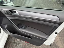 2016 VOLKSWAGEN GOLF 110 TSI HIGHLINE