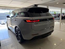 2025 Land Rover Range Rover Sport D350 Dynamic HSE