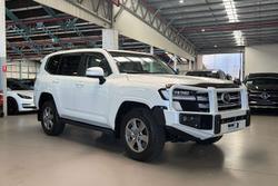2024 Toyota Landcruiser VX
