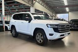 2024 Toyota Landcruiser Sahara