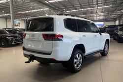 2024 Toyota Landcruiser Sahara