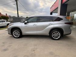 2024 Toyota Kluger Grande