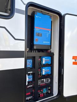 2025 Wonderland RV Solara Composite 18'06