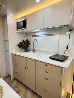 2025 Wonderland RV Solara18'06