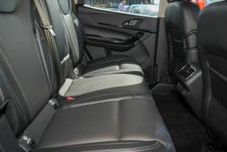 2025 Mahindra XUV700 AX7L