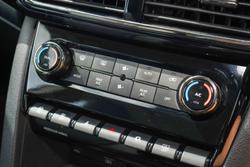 2025 Mahindra XUV700 AX7L
