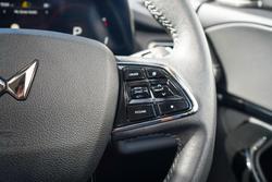 2025 Mahindra XUV700 AX7L
