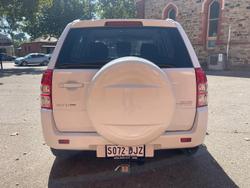 2015 Suzuki Grand Vitara Navigator