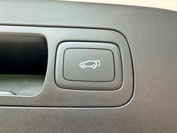 2025 MG QS Essence IS31 MY25 AWD Pearl White