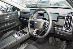 2025 Jaecoo J7 SHS Track