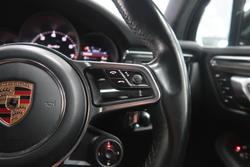 2019 Porsche Macan Turbo