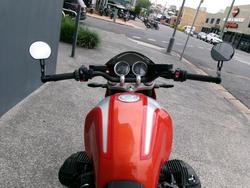 2025 BMW Motorrad 2025 BMW 1170CC R12 S Lava orange metallic. (07-07)