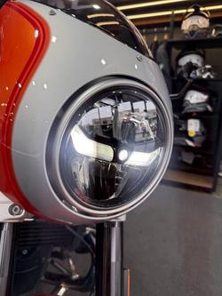 2025 BMW Motorrad 2025 BMW 1170CC R12 S Lava orange metallic. (07-07)