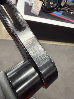 2025 BMW Motorrad R 12 S Lava orange metallic. (07-07)