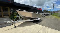 2026 QUINTREX 440 Busta