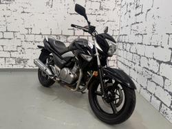 2013 Suzuki Inazuma 250 (GW250) Inazuma Black
