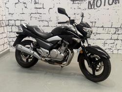 Suzuki Inazuma 250 (GW250)