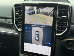 2025 Ford Everest Platinum