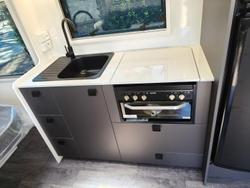 2025 New Age Caravans Manta Ray Mr16er Expedition