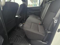 2022 Toyota Hilux SR