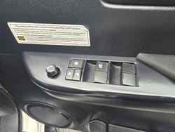 2022 Toyota Hilux SR