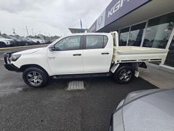 2022 Toyota Hilux SR