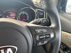 2018 Kia Carnival SLi