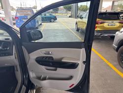 2018 Kia Carnival SLi