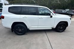 2024 Toyota Landcruiser GXL