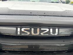 2025 Isuzu D-MAX X-TERRAIN
