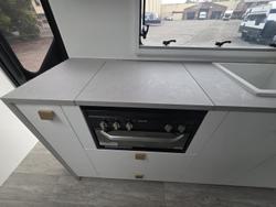 2025 New Age Caravans Manta Ray Mr19er Expedition