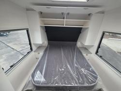 2025 New Age Caravans Manta Ray Mr19er Expedition