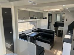 2014 Traveller Graceland 21'6''